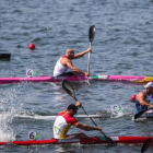 El piragüista español Saúl Craviotto (abajo), durante la semifinal del K1 200 metros.
