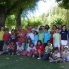 Grupo de  niños asistentes a las diversas actividades. DL