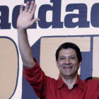 Fernando Haddad, alcalde electo de Sao Paulo, celebra su victoria, anoche. Andre Penner.