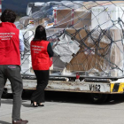 Llegada de un cargamento con más de 100.000 vacunas al aeropuerto en Quito. JOSÉ JÁCOME