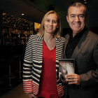 Noemí Trujillo y Lorenzo Silva, con el nuevo libro. DL