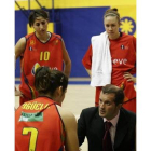 La lucha bajo el aro caracterizó el partido disputado entre el Gran Canaria y el Feve San José
