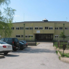 El Instituto de Educación Secundaria «Vadinia» de Cistierna es uno de los afectados por los recortes de alguna unidad.