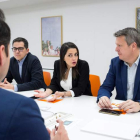 Inés Arrimadas, en la reunión mantenida con los vicepresidentes y consejeros de Sanidad y Economía de Cs ayer.