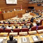 El hemiciclo de las Cortes acoge durante hoy y mañana un nuevo pleno.