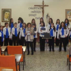La coral Ordoño II inauguró el programa navideño.