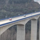 Viaducto de la actual N-120 entre Ponferrada y Orense, sobre el río Sil.