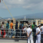 Los inmigrantes se encontraban a bordo de dieciséis lanchas neumáticas y siete barcazas.