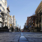 Vista parcial de un tramo de la calle Ordoño II. MARCIANO PÉREZ