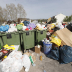 Las calles del centro de Ponferrada se cuidan para evitar bolsas fuera. Imagen de la basura en Campo. L. DE LA MATA