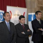 José Antonio de Paz, Enrique Martínez y Miguel Ángel Turrado, durante la presentación de ayer