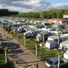 El cámping de Hospital llega a acoger los fines de semana de verano hasta 800 personas.