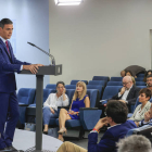 Pedro Sánchez, durante la rueda de prensa ofrecida tras la reunión mantenida con el rey Felipe VI. ZIPI