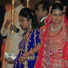 La novia, Shristi Mittal, a su llegada a la ceremonia.