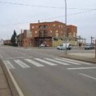 El paso de peatones está muy cerca de la casa cuartel de la Guardia Civil