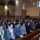 Los oficios reunieron a numerosos asistentes en Santa María