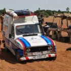 Furgoneta que participa en la competición solidaria.