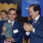 Lucas entregó el premio Familia Empresaria a Alejandro Llorente