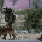 Soldados israelís durante la operación en Nablus, este martes.
