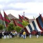 Los pendones ondearon junto a la ermita de la Virgen de Perales