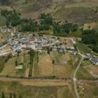 Vista aérea de Brañuelas, que mejorará su conexión por carretera con Quintana del Castillo