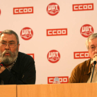 Los secretarios generales de UGT, Cándido Méndez, y de CC.OO., Ignacio Fernández Toxo.