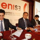 Sebastián Muriel, Jesús Banegas y Enrique Martínez, en un momento del acto de clausura del encuentro