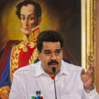 Nicolás Maduro, durante una reunión con gobernadores y alcaldes para abordar los problemas de seguridad del país, en el palacio de Miraflores.