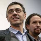 Juan Carlos Monedero, exnúmero 3 de Podemos, y Pablo Iglesias, secretario general del partido, en un reciente acto en febrero.