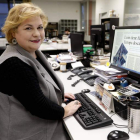 María Jesús Muñiz, responsable de Economía de Diario de León, ayer en la redacción de este periódico.