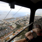 Imagen del Peñón con las banderas gibraltareñas.