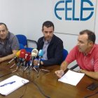 Sánchez, Morán y Rodríguez en la comparecencia pública de este lunes en la sede de la Fele. FIRMA