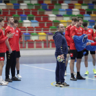 El Abanca Ademar recibe hoy al Atlético Valladolid sin Dani Gordo, que cumplirá su sanción. F. OTERO