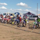 Laguna de Negrillos acogió un motocross de altos vuelos. T. TIRADOS
