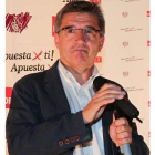 Francisco Fernández, tras el escrutinio que le enviaba a la oposición.