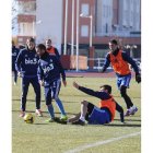 Un triunfo sacaría al equipo berciano de puesto de descenso.
