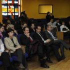 Público y autoridades asistentes al Curso de Cirugía Bucal