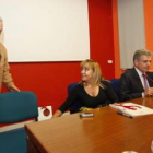 Isabel Carrasco asistió ayer a la asamblea general de la comisión gestora de La Granja.