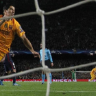 Luis Suárez celebra el segundo gol de su cuenta y del Barça en la victoria sobre el Atlético en la ida de los cuartos de final.
