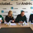Manuel Mayo (UGT), Gancedo, Ignacio Fernández (CC OO) y Javier Cepedano (Fele), en la firma. DL