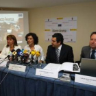 La imagen muestra a los ponentes del plan Avanza.