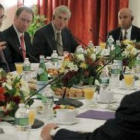 Zapatero, en la reunión con un grupo de inversores institucionales de EE.UU. en la residencia del Em
