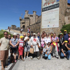 Los miembros de la asociación granadina, en el Castillo.