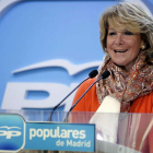 La presidenta del PP de Madrid, Esperanza Aguirre, es una de las partidarias de las primarias.