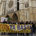 Movilizaciones de la plantilla de Antibióticos por el centro de la ciudad.
