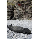 El inmigrante fallecido, cubierto con una tela negra en Gran Canaria