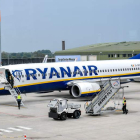 Un avión de Ryanair en el aeropuerto de Baja Renania. S. STEINBACH