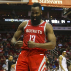 Harden se exhibió pero no pudo evitar la derrota de su equipo.