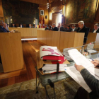 La Corporación celebró ayer un pleno ordinario en el Palacio de los Guzmanes. RAMIRO