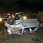 Estado en el que quedó el vehículo siniestrado ayer en la A-66